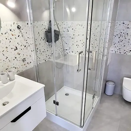 Lwowska 10 3* Колобжег